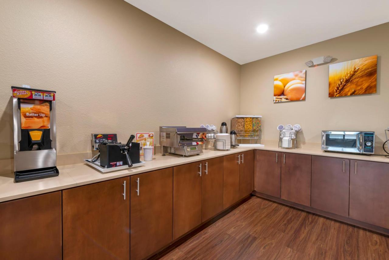 Comfort Inn & Suites Mankato Bagian luar foto