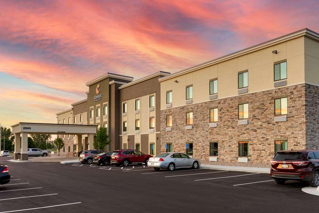 Comfort Inn & Suites Mankato Bagian luar foto